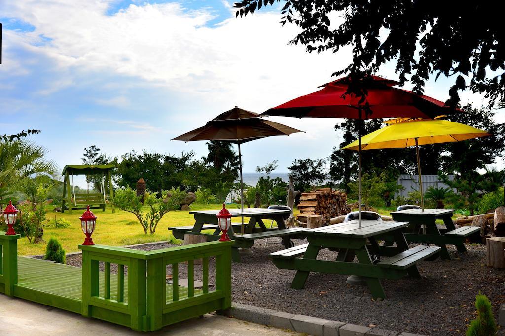 Jeju Bada Wi Olle Pension Согвипхо Экстерьер фото