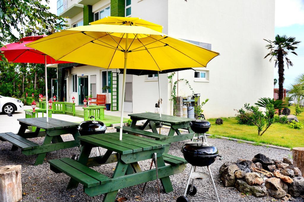 Jeju Bada Wi Olle Pension Согвипхо Экстерьер фото