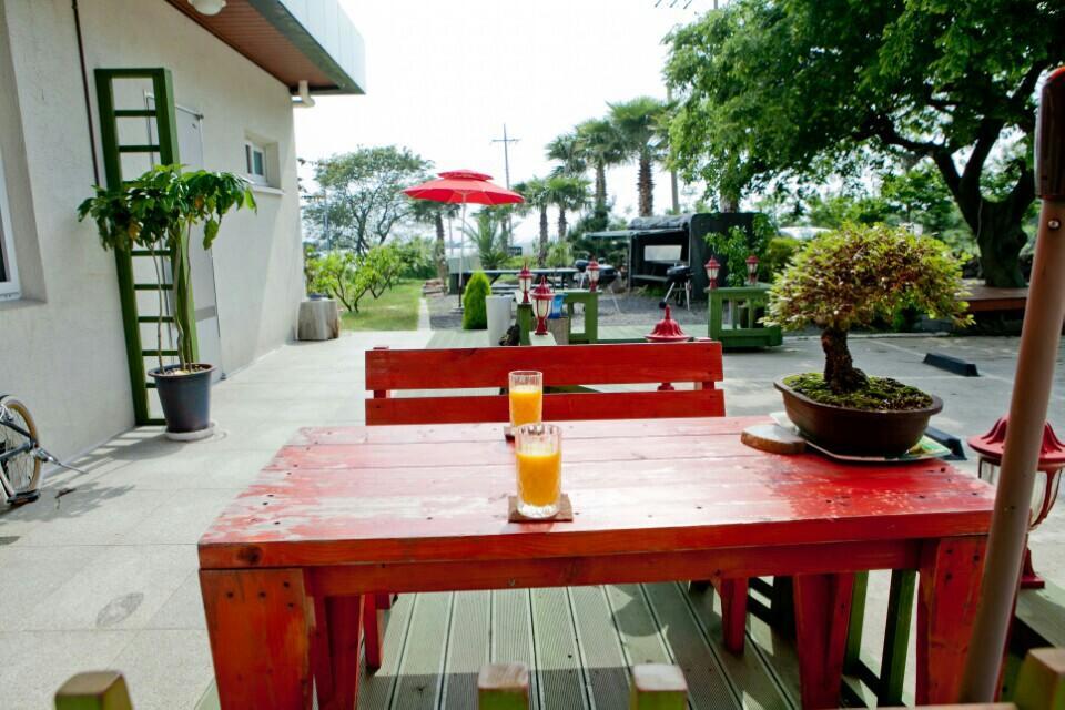 Jeju Bada Wi Olle Pension Согвипхо Экстерьер фото