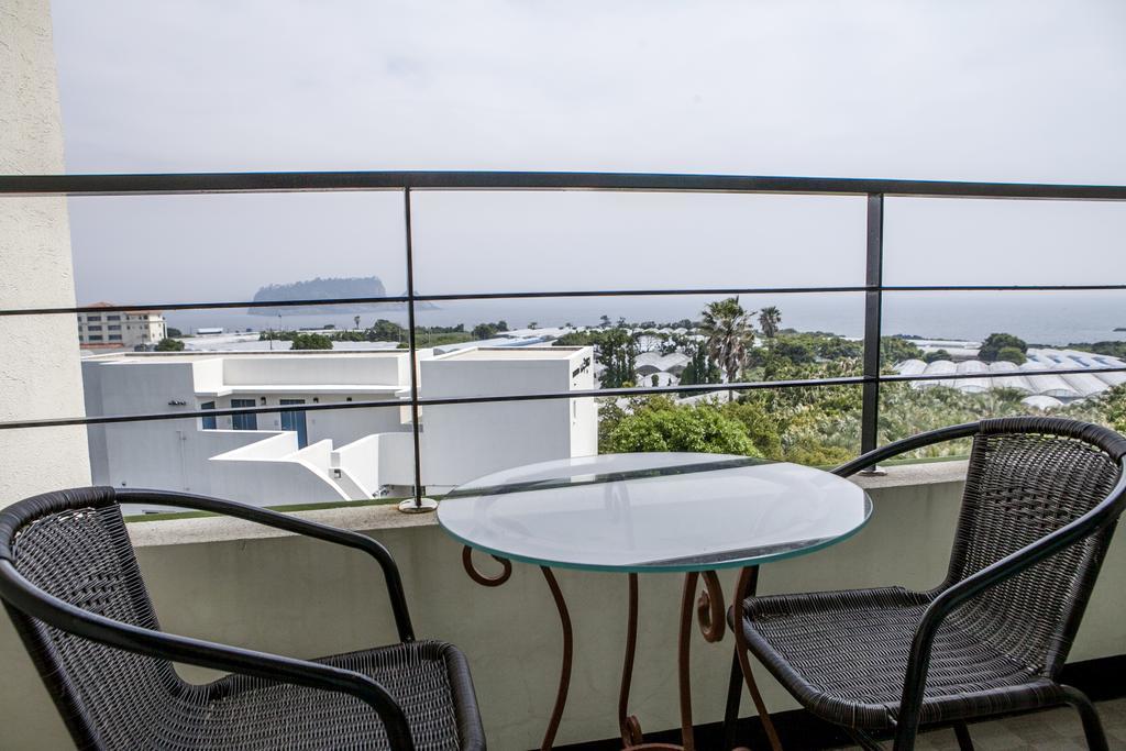 Jeju Bada Wi Olle Pension Согвипхо Экстерьер фото